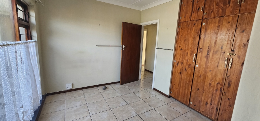 2 Bedroom Property for Sale in Sunrise On Sea Eastern Cape